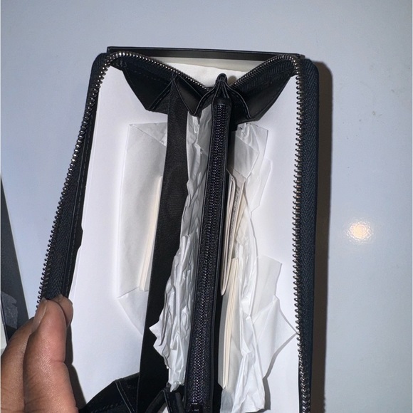 Gucci Snake Wallet - Picture 4 of 5